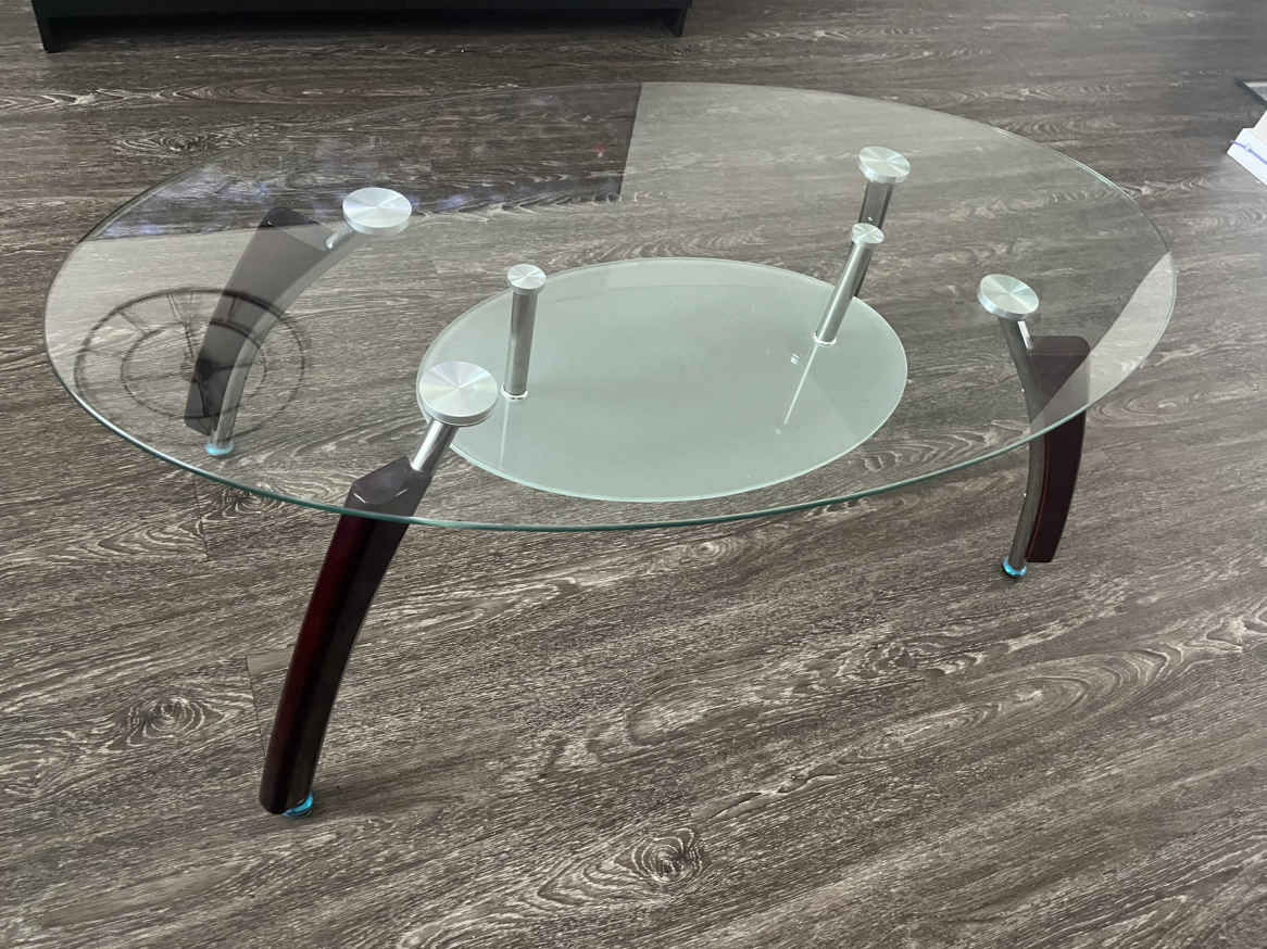 Coffee table with 2 end tables