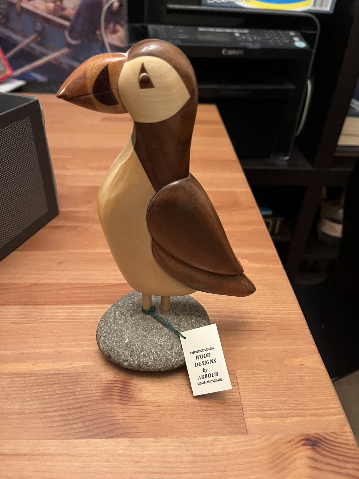Unique Puffin Carving thumbnail