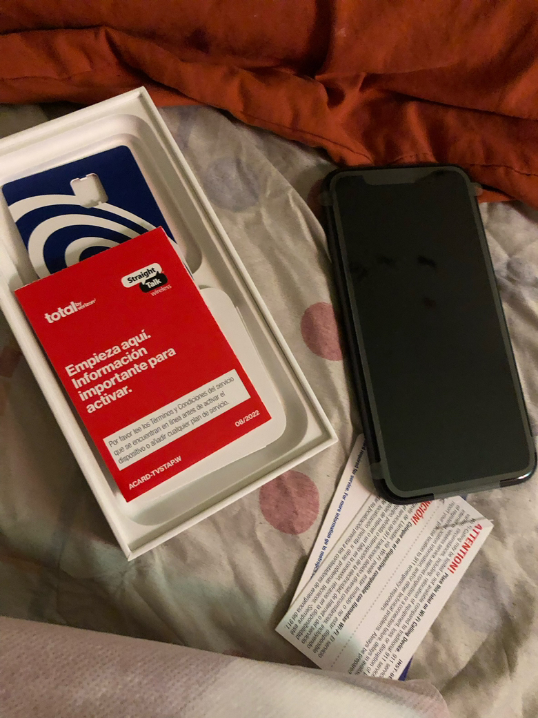 iPhone 11 - photo 2