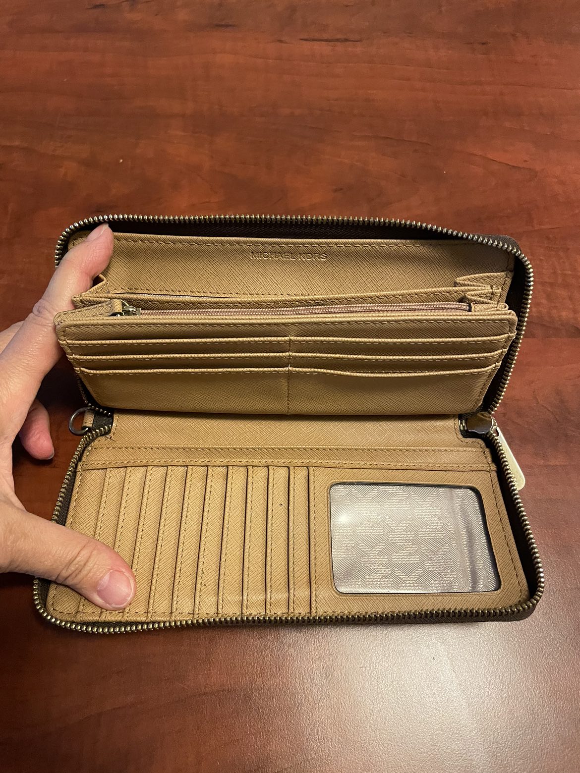 Michael Kors Wallet - photo 3