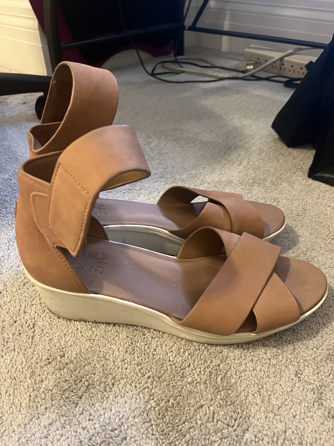 Gorgeous Naruralizer Shoes image indicator(2)