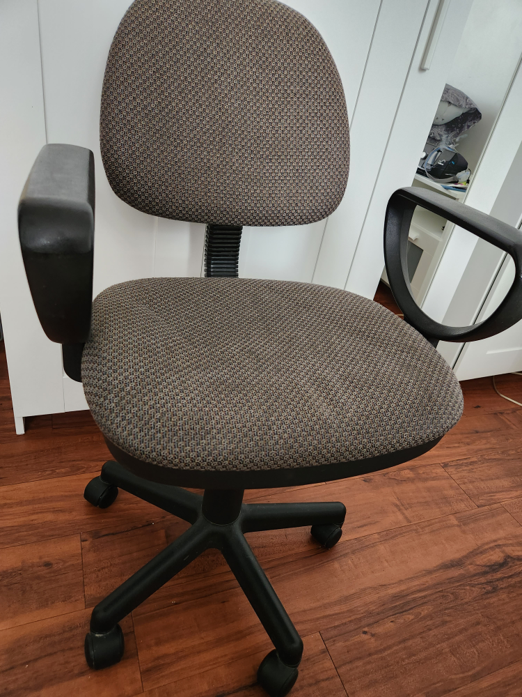 office chair - photo 2