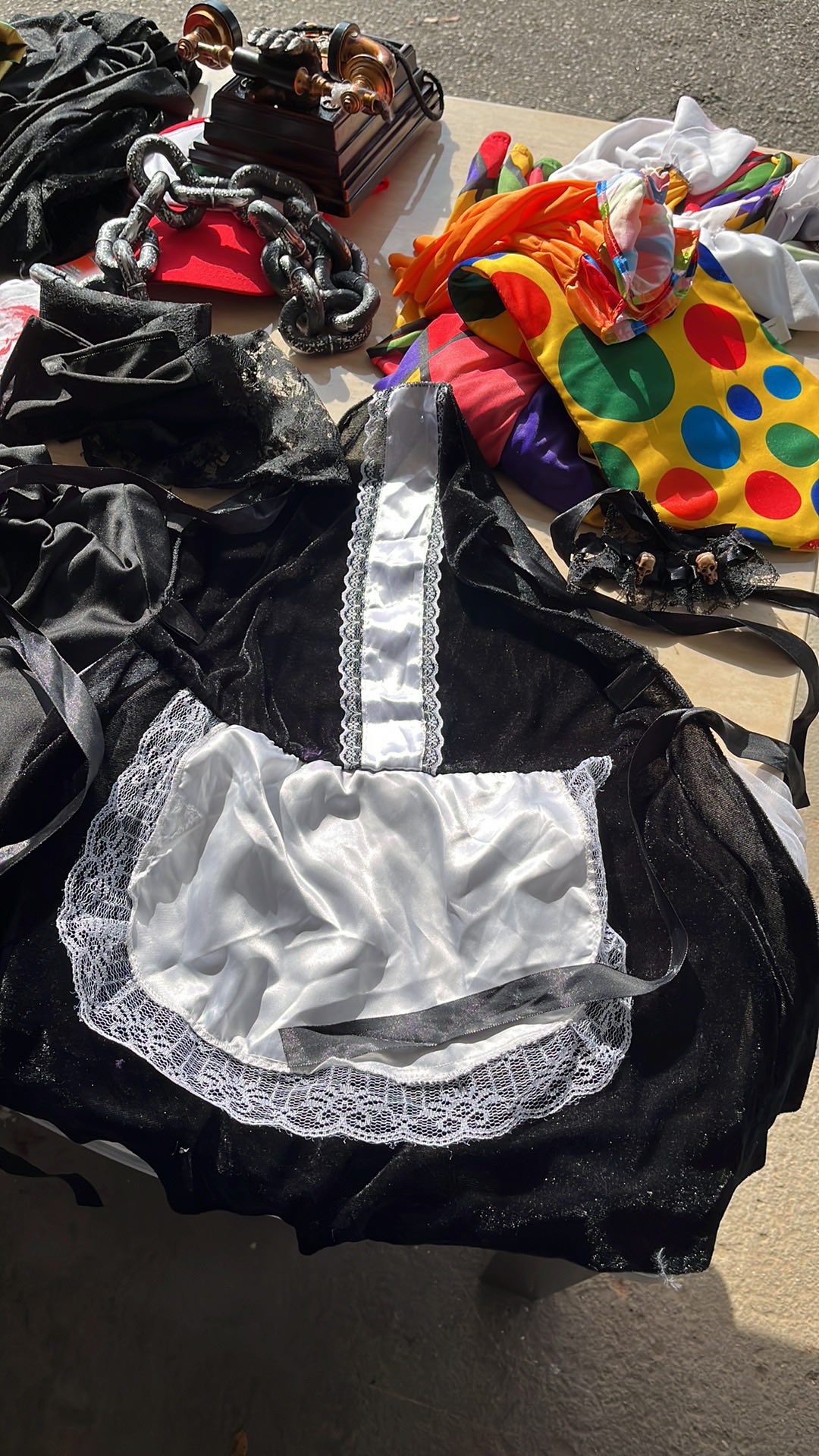 Halloween costumes image indicator(7)