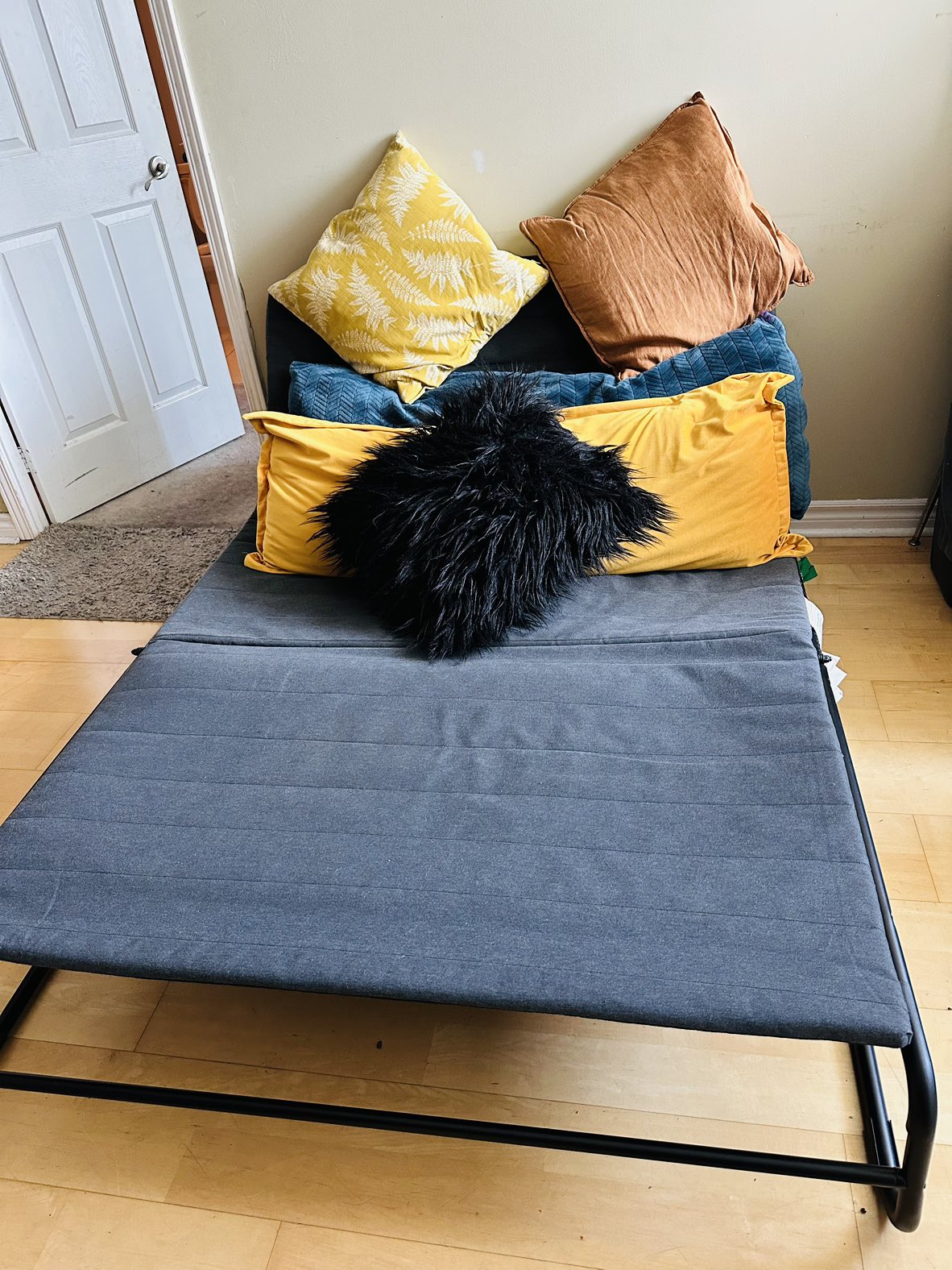 Multi- functional Sofa cum bed Convertible comfort! - photo 2