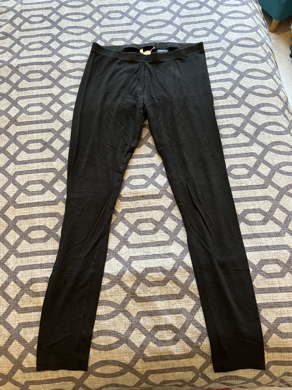 Black leggings (2 of them)