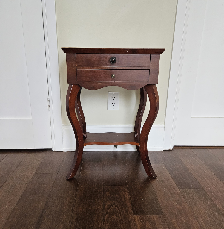 side table - photo 2
