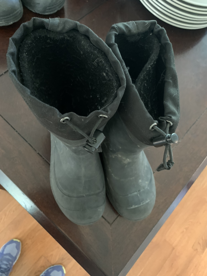 #Freecycle - children’s winter boots thumbnail