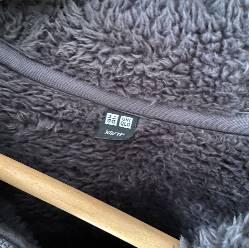 Uniqlo windproof fleece hoodie NWT size XS image indicator(6)