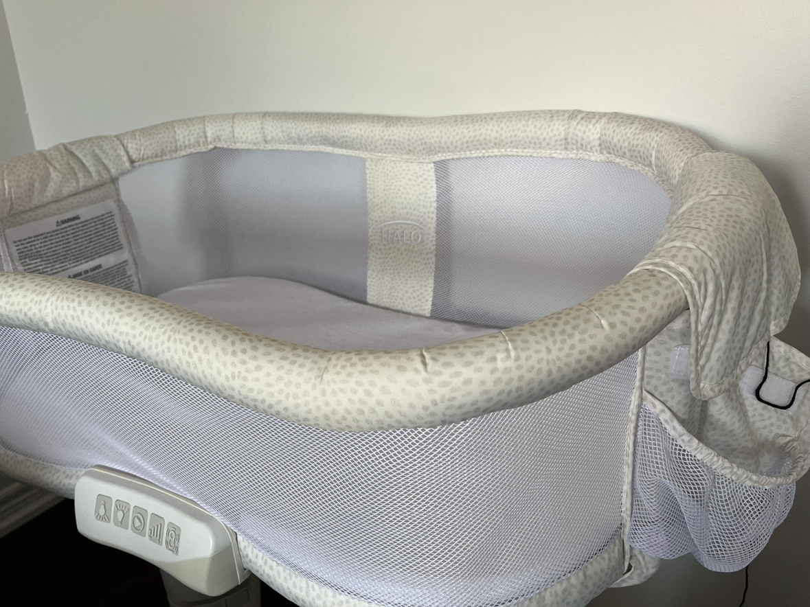 HALO BassiNest Swivel Sleeper (Premiere) - photo 2
