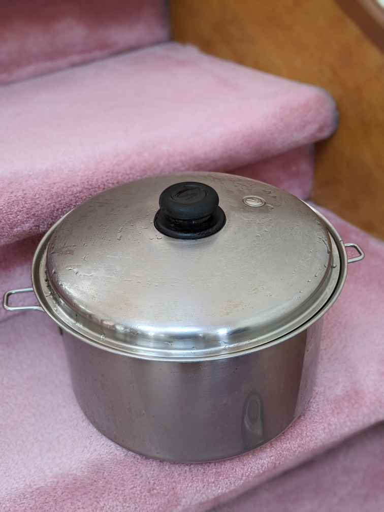 Stainless steel big pot thumbnail