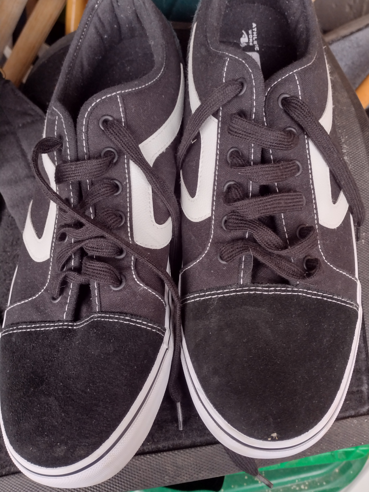 athletic shoes size 12 thumbnail