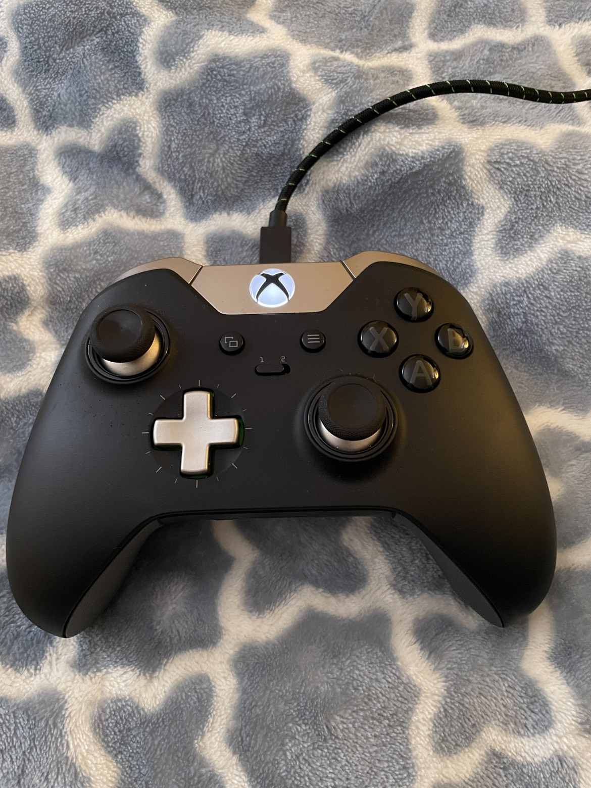 XBOX ONE ELITE CONTROLLER WITH ORIGINAL PACKAGING - photo 2