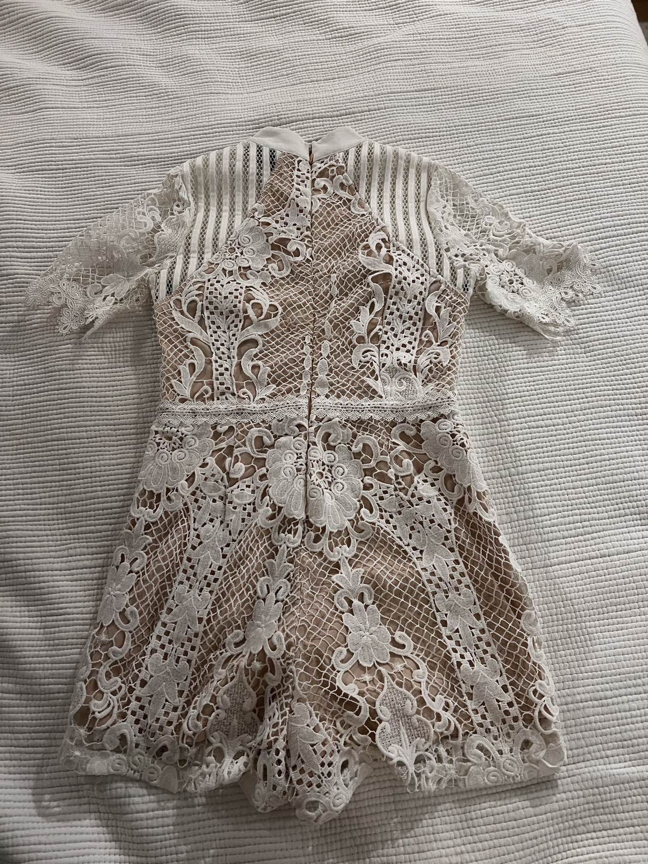 White net fitted romper - photo 2