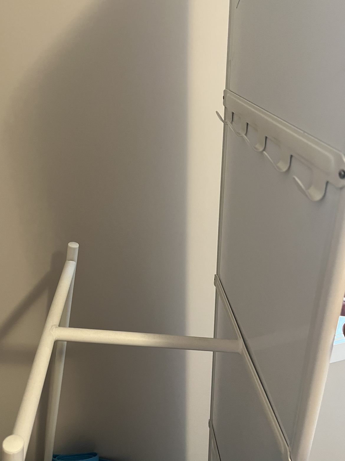Standing mirror with hanging hooks - photo 2