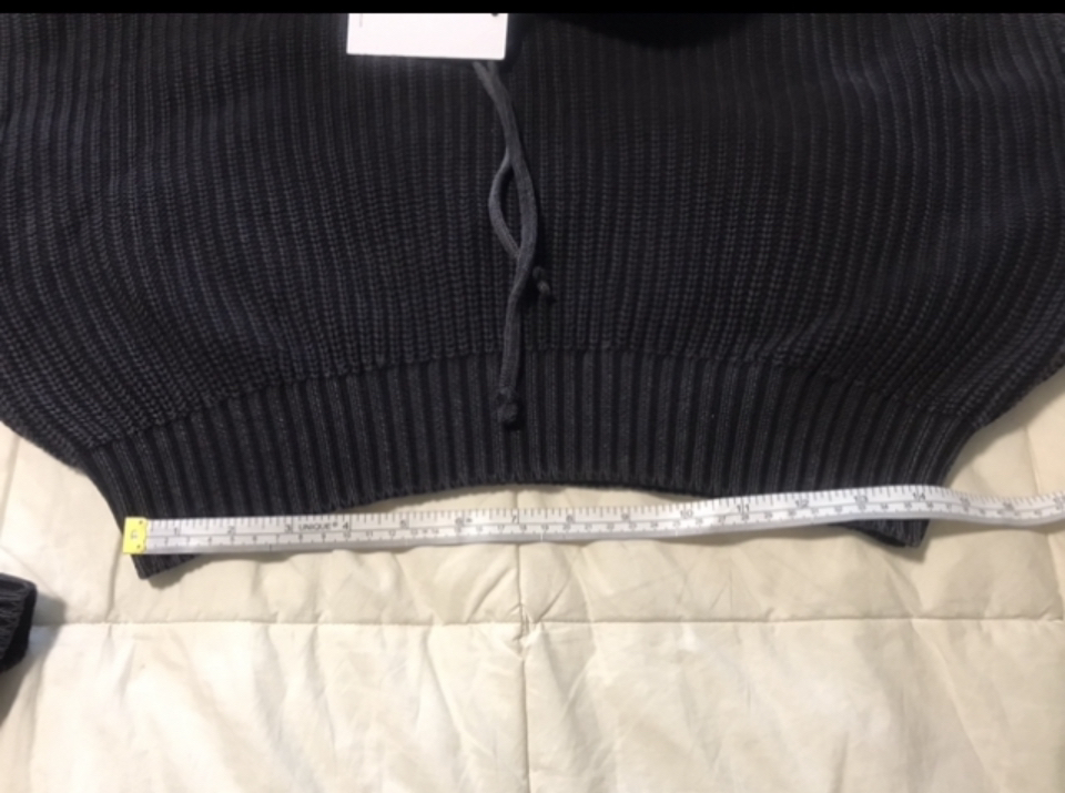 Cropped Hoodie Sweater image indicator(8)