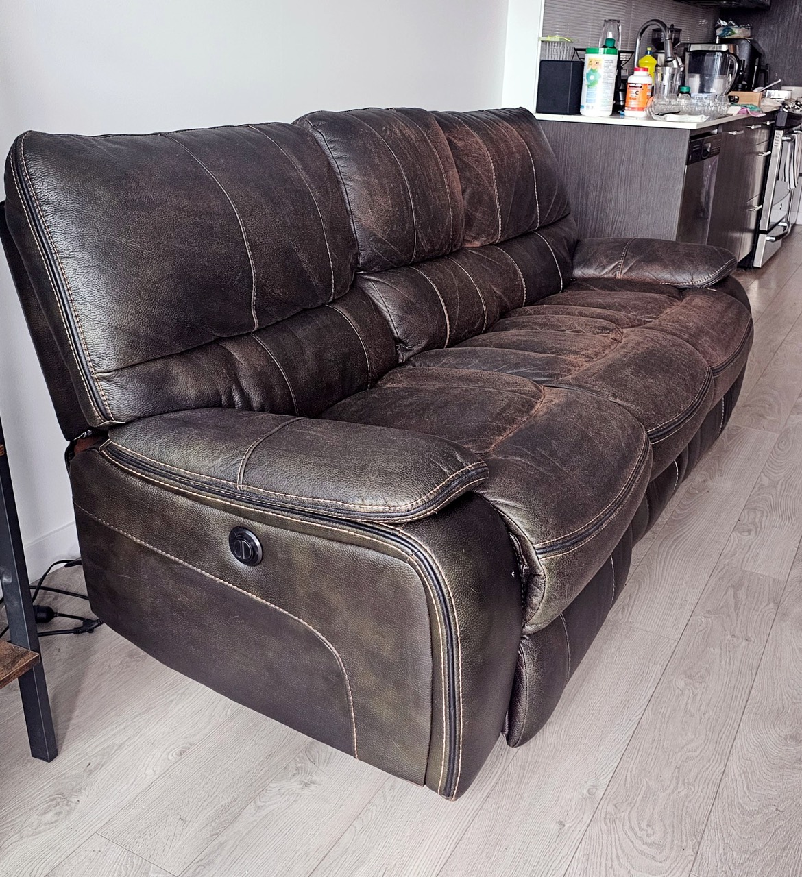 Reclining Couch / Sofa