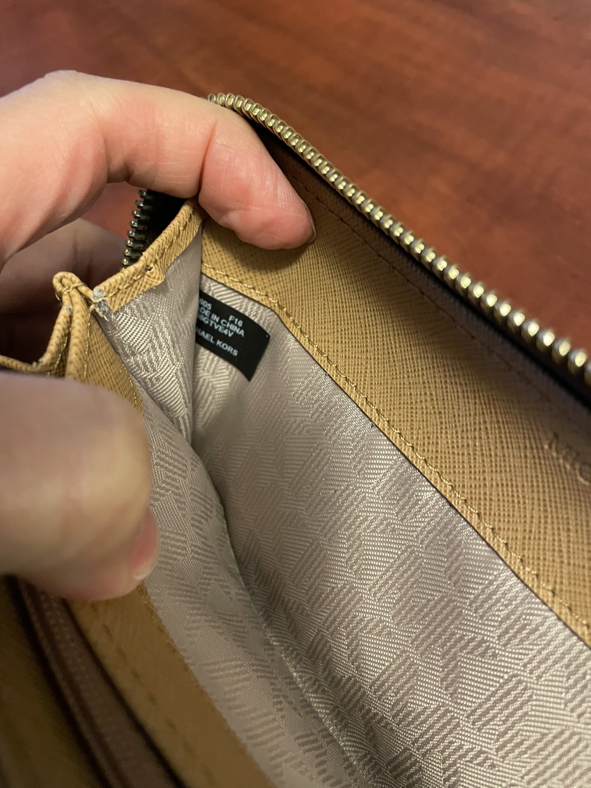 Michael Kors Wallet - photo 2
