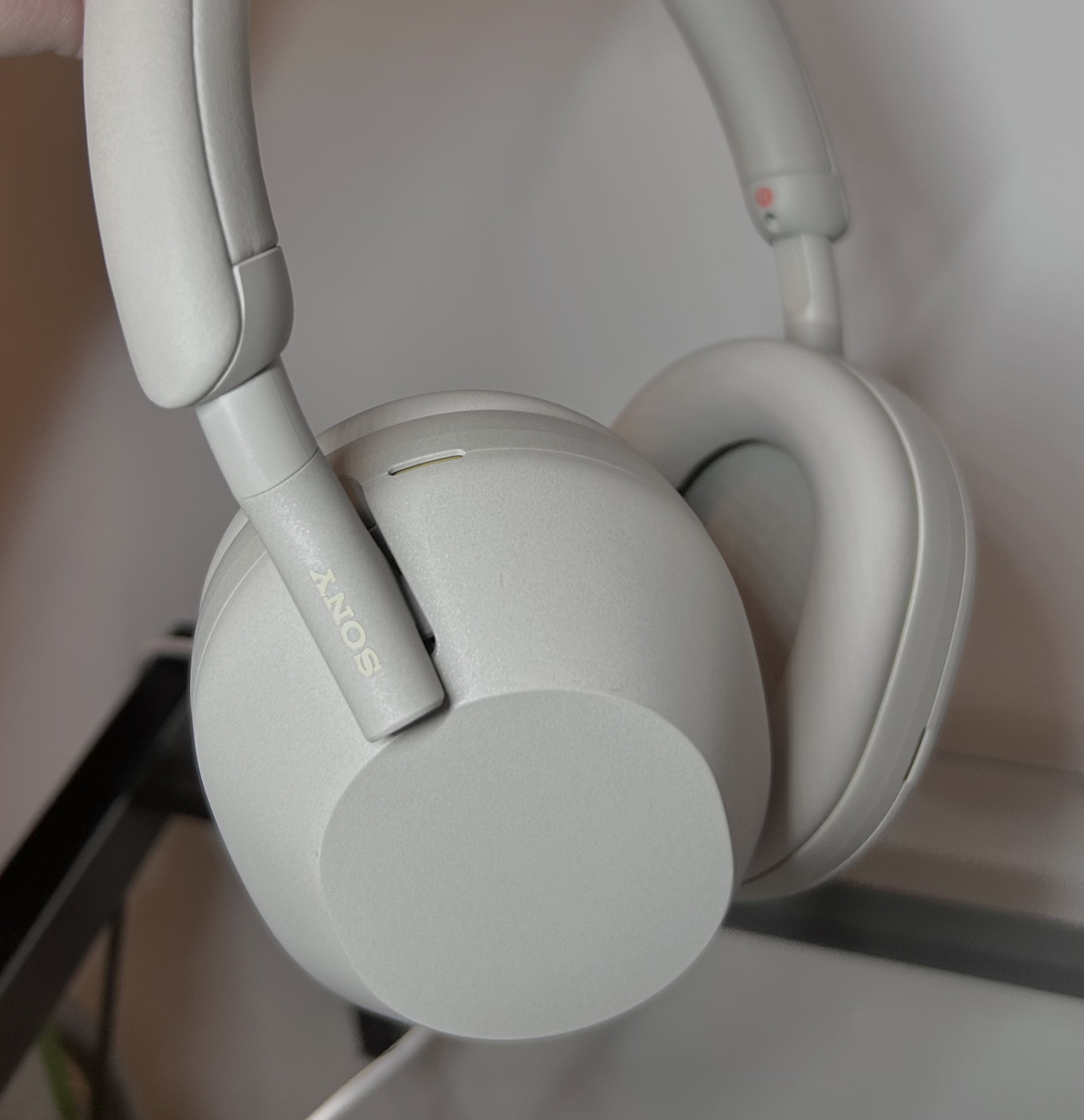 sony xm5 barely used - photo 2