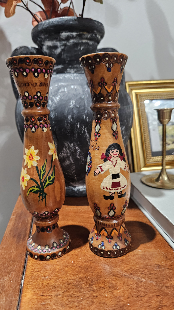 2 pcs of wooden candle holder thumbnail