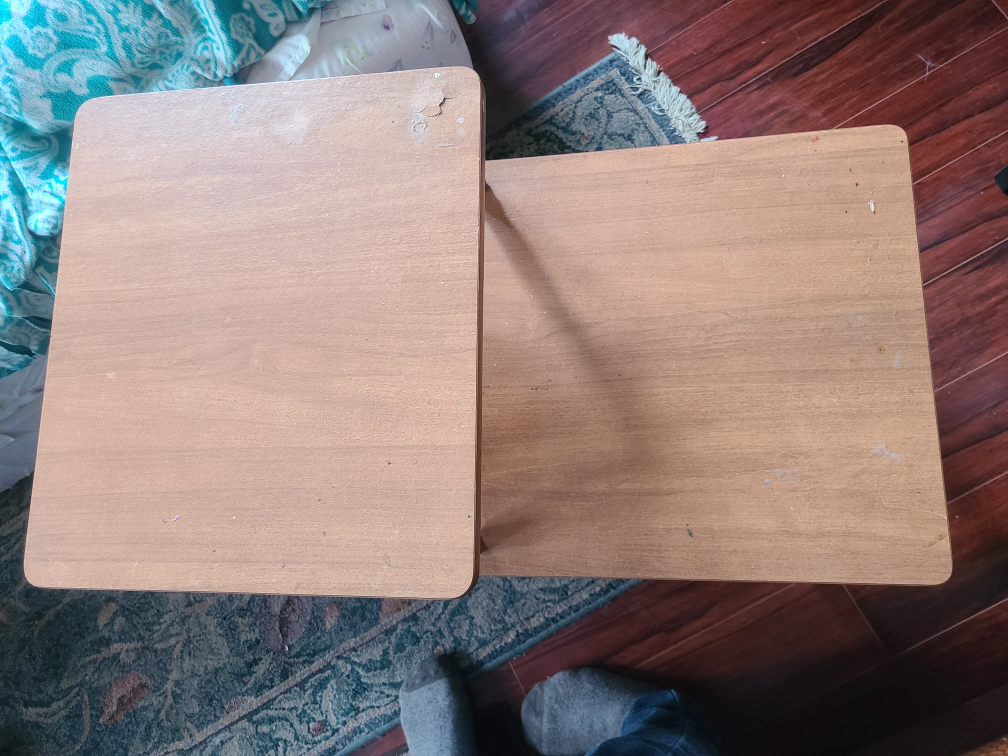 Vintage wooden coffee/side table - photo 2