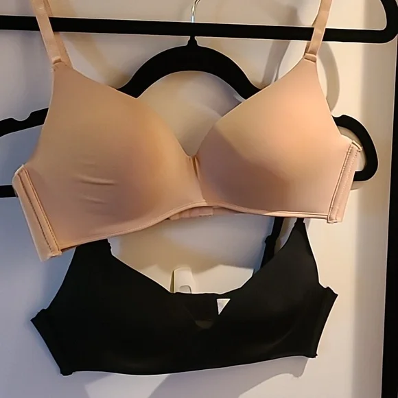 BNNW 2 Pack Bras - Size 36B 🦃