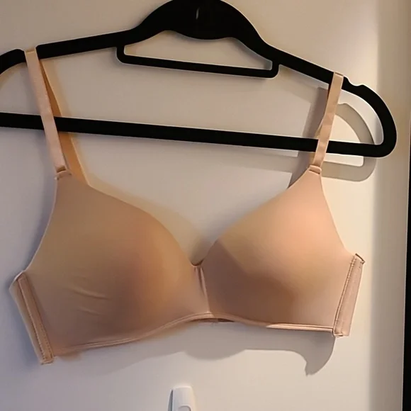 BNNW 2 Pack Bras - Size 36B 🦃 - photo 2