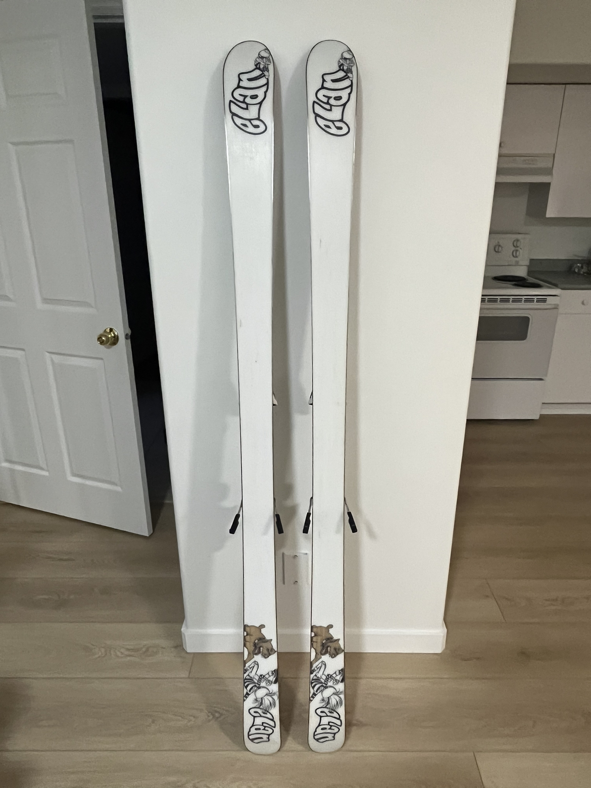 178 cm skis - photo 5