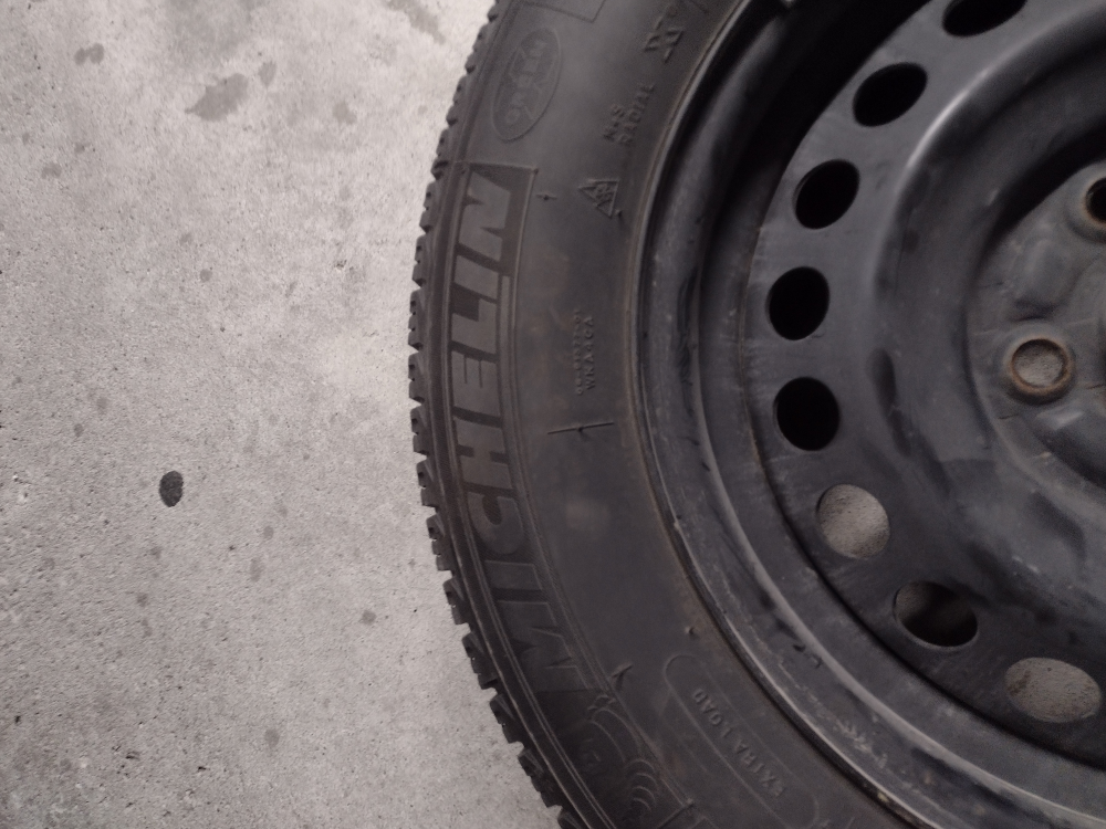 205/65R/15 WINTER TIRES - photo 2