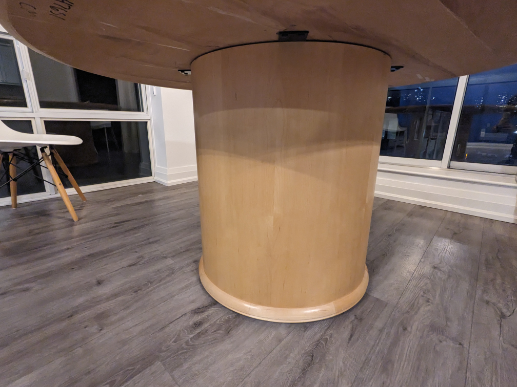Solid Wood Round Dining Table - photo 3