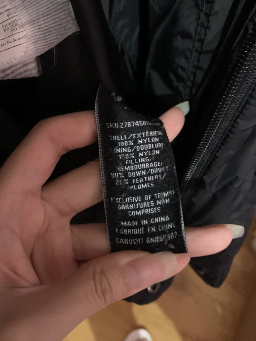 Le Chateau winter jacket image indicator(4)