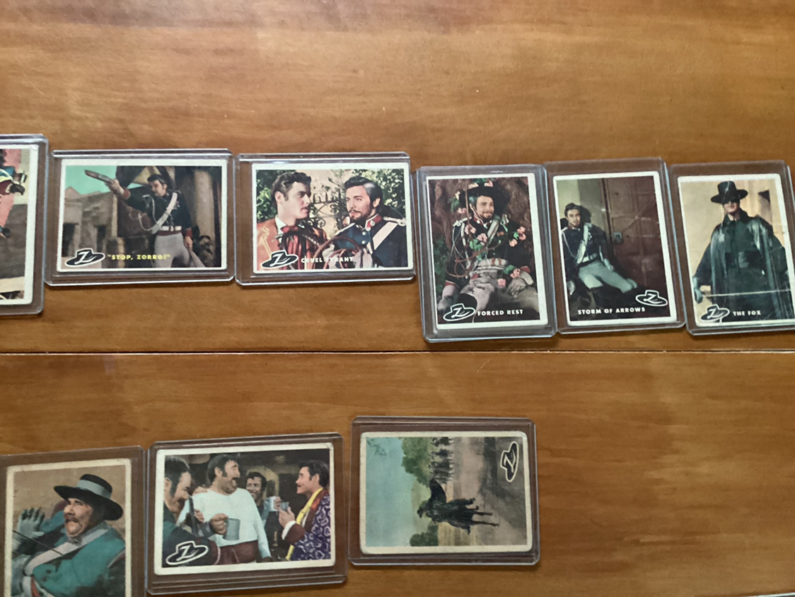 Lots o’ 1958 TOPPS & PARKHURST ZORRO trading cards image indicator(5)