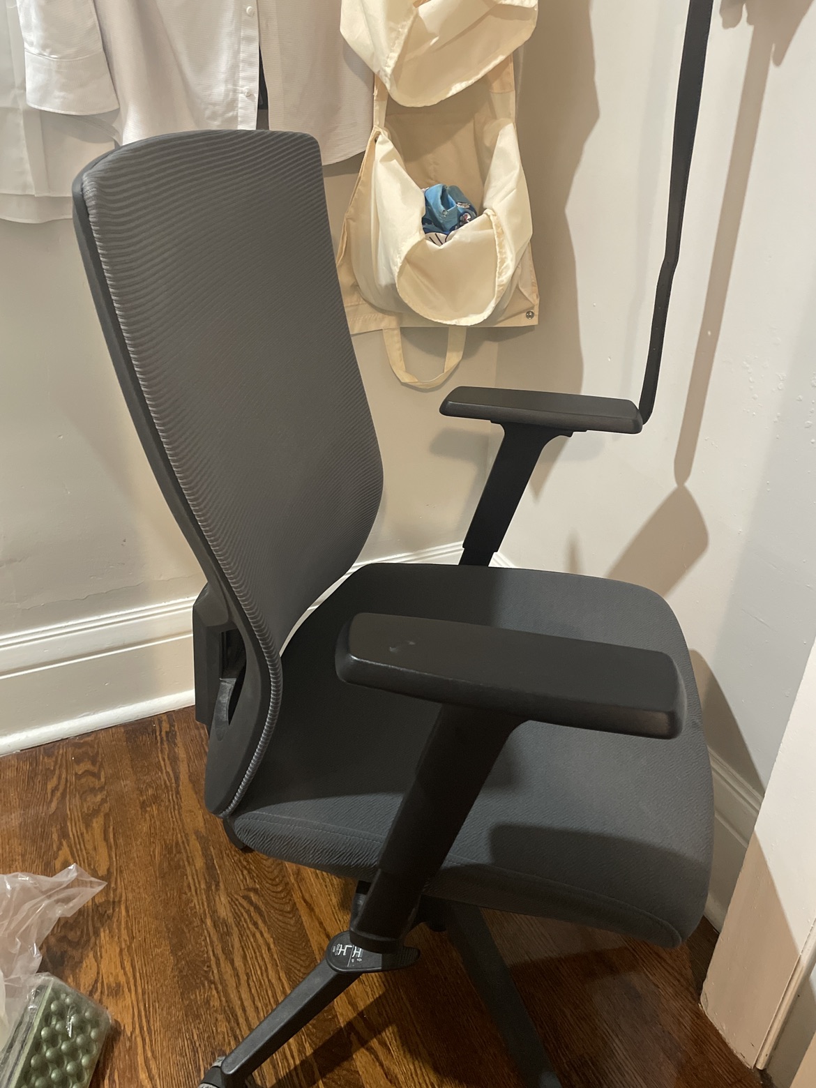 Sonas ergonomic office chair
