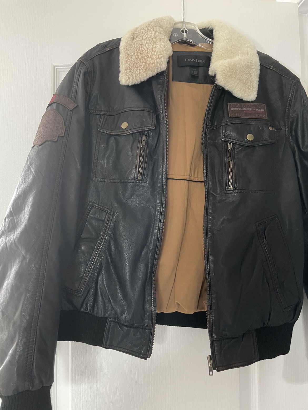 Danier leather bomber jacket image indicator(5)