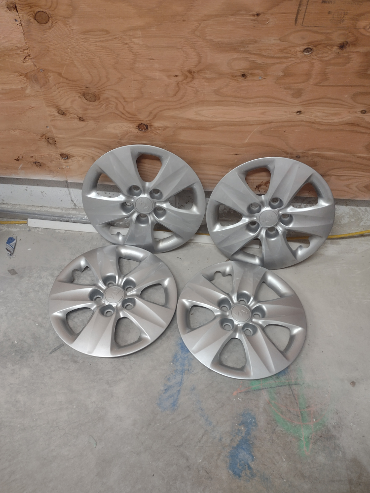 Kia hub caps