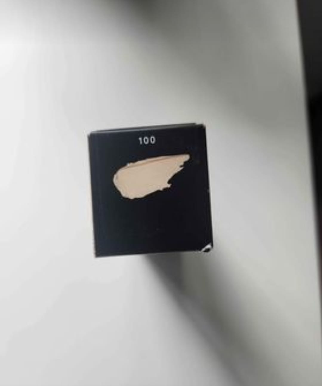 Fenty Beauty Foundation image indicator(4)