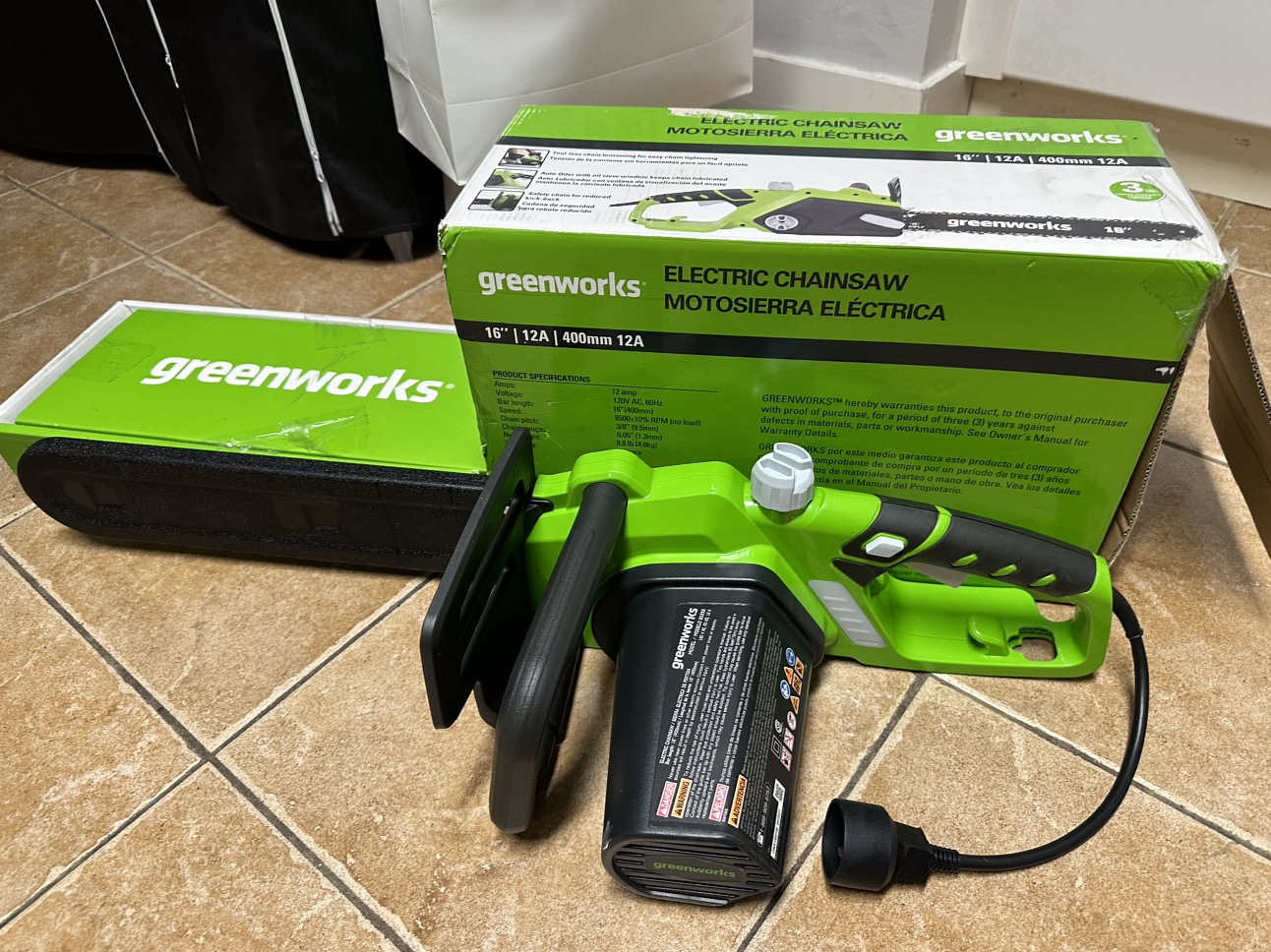 Electric chainsaw