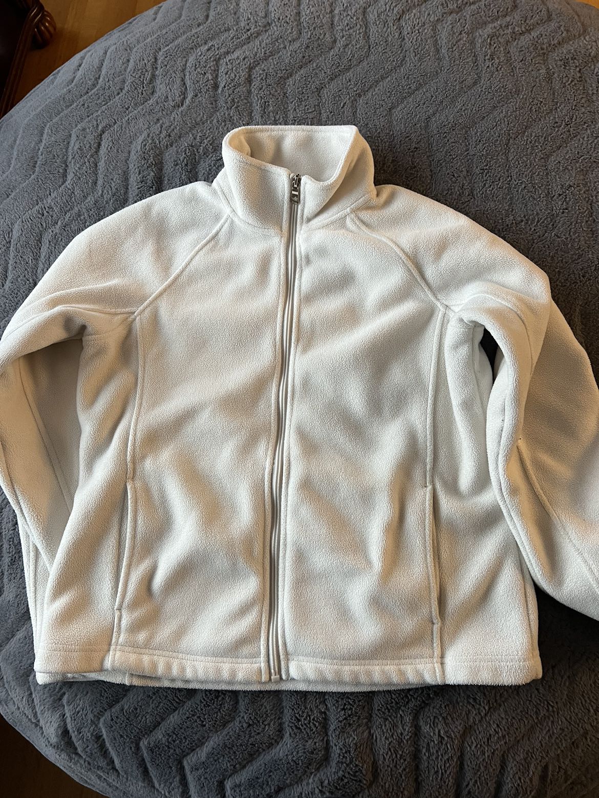 Women Sweaters Assorted Styles image indicator(7)