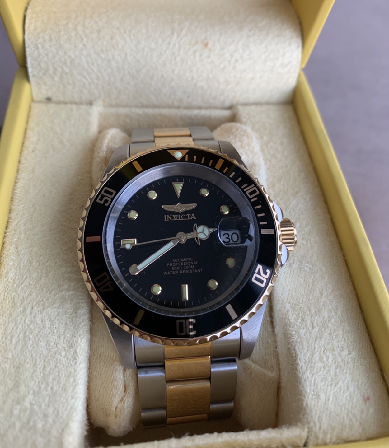 Two-toned automatic dive watch thumbnail
