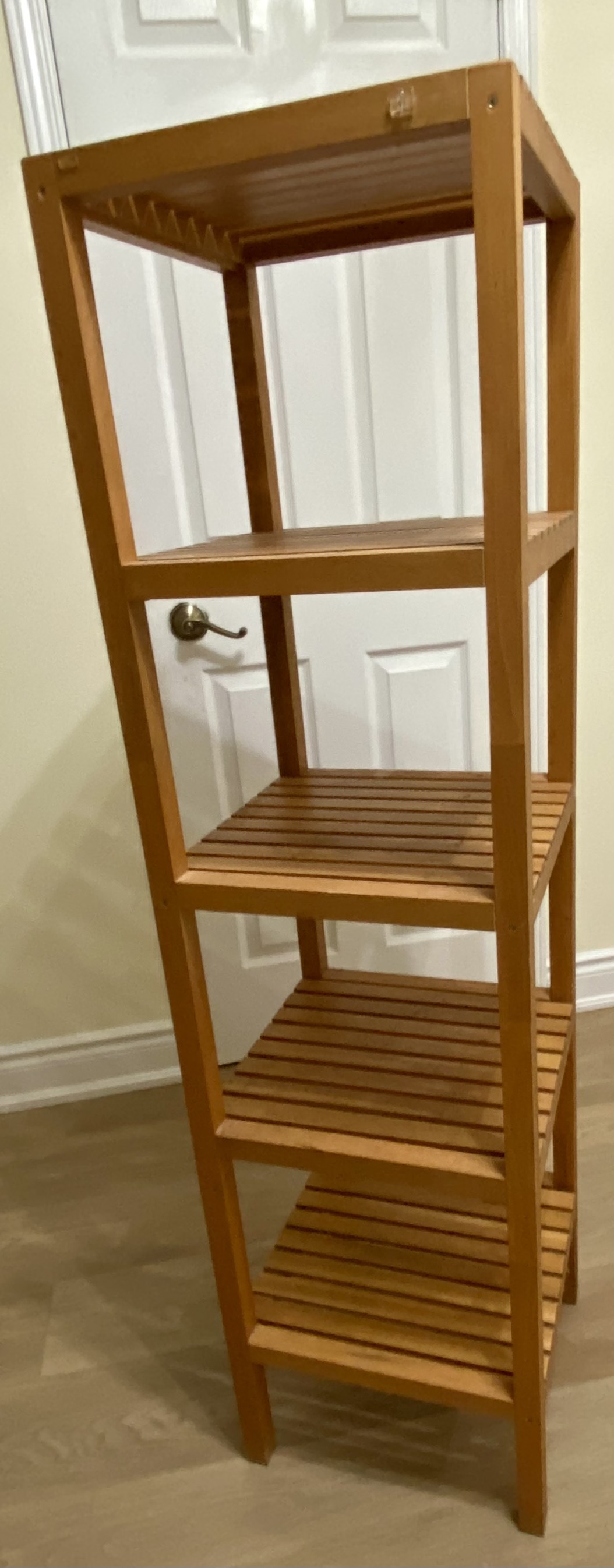 Ikea Molger shelf image indicator(2)