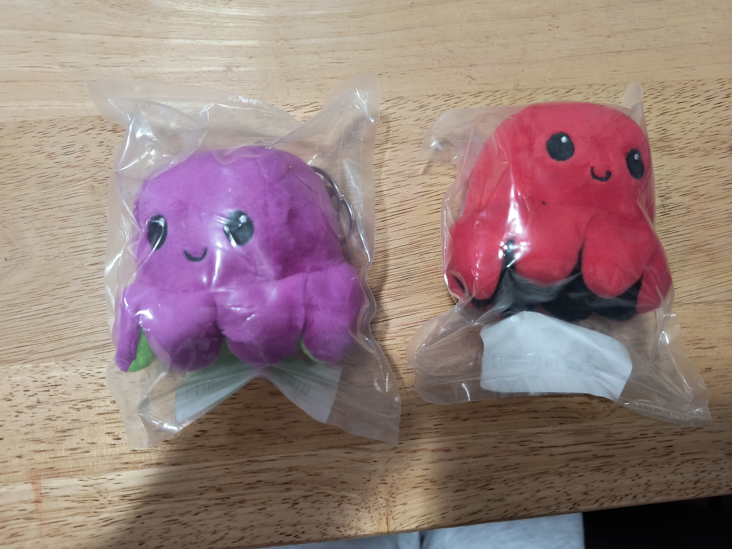 reversible octopus plushies keychain - photo 2