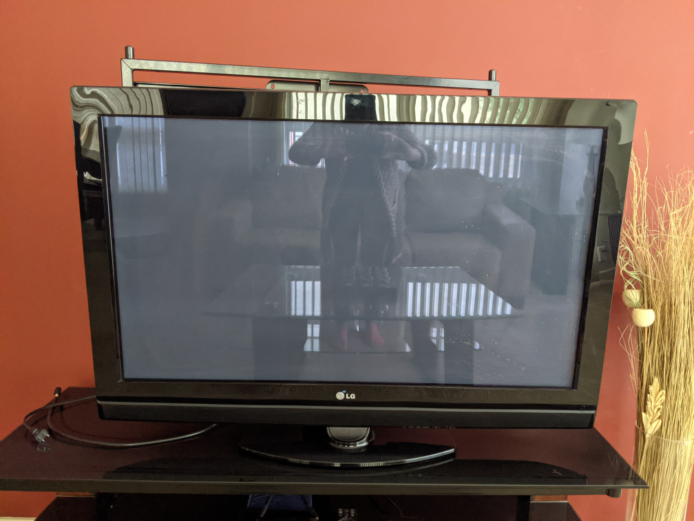 Free 42" LG Plasma TV - Must Pick Up on Tues Oct 17
