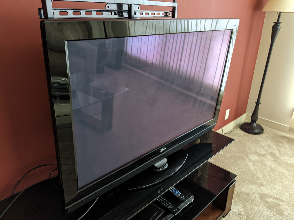 Free 42" LG Plasma TV - Must Pick Up on Tues Oct 17 - photo 2
