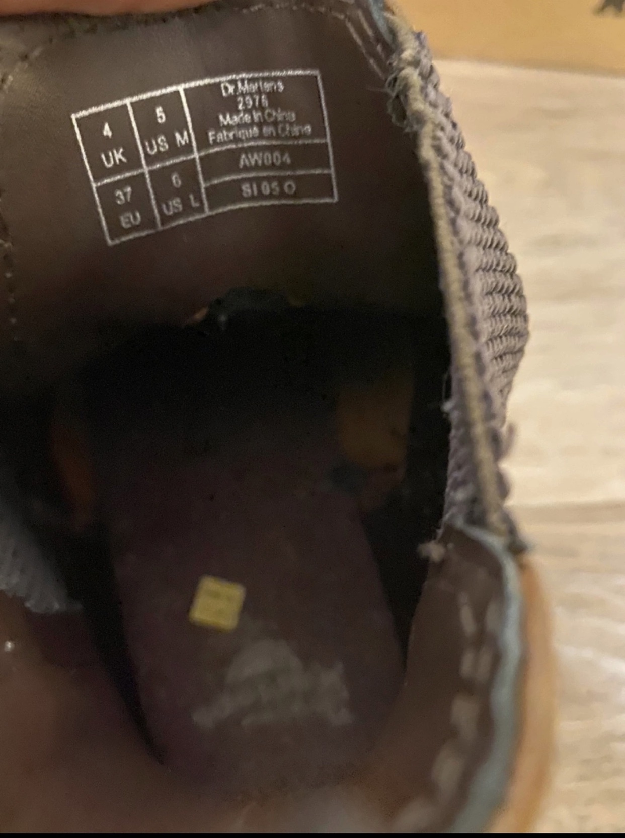 Dr Martens image indicator(4)