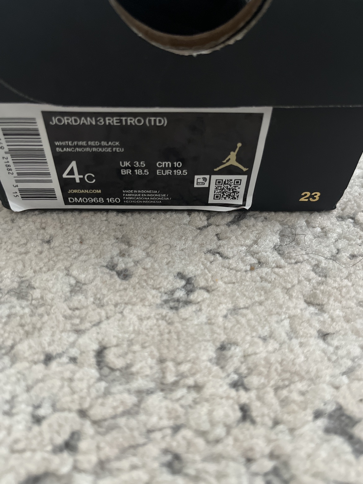 Jordan sneakers image indicator(2)