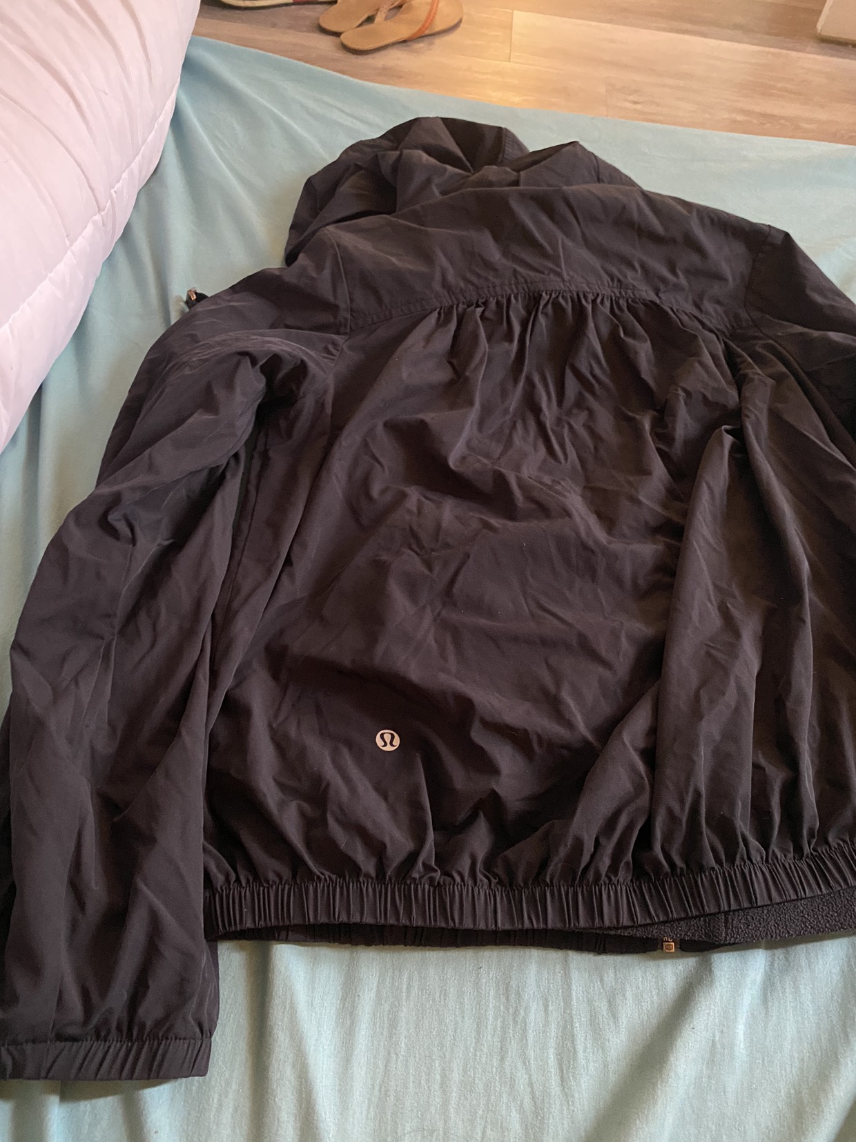 Lululemon - Tracksuit image indicator(2)