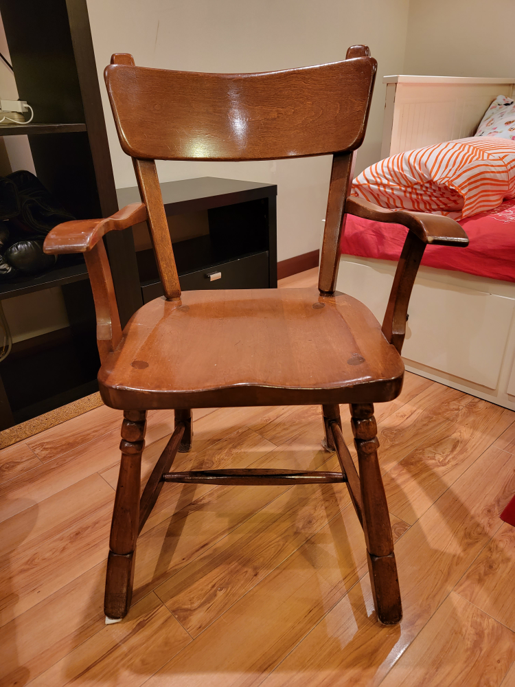 Wooden chair - photo 3