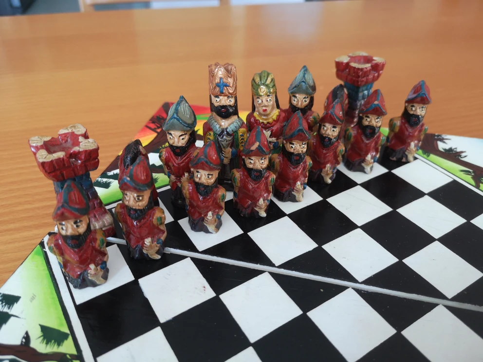 Handmade Chess Game image indicator(3)