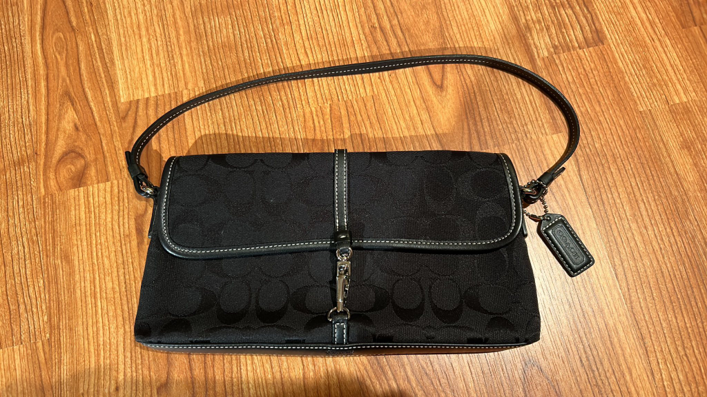 Coach Signature small Shoulder bag thumbnail