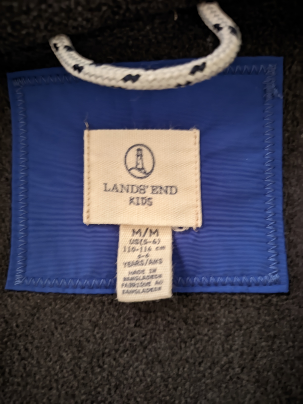 Gently used boys Lands End size 5/6 years old winter jacket image indicator(2)