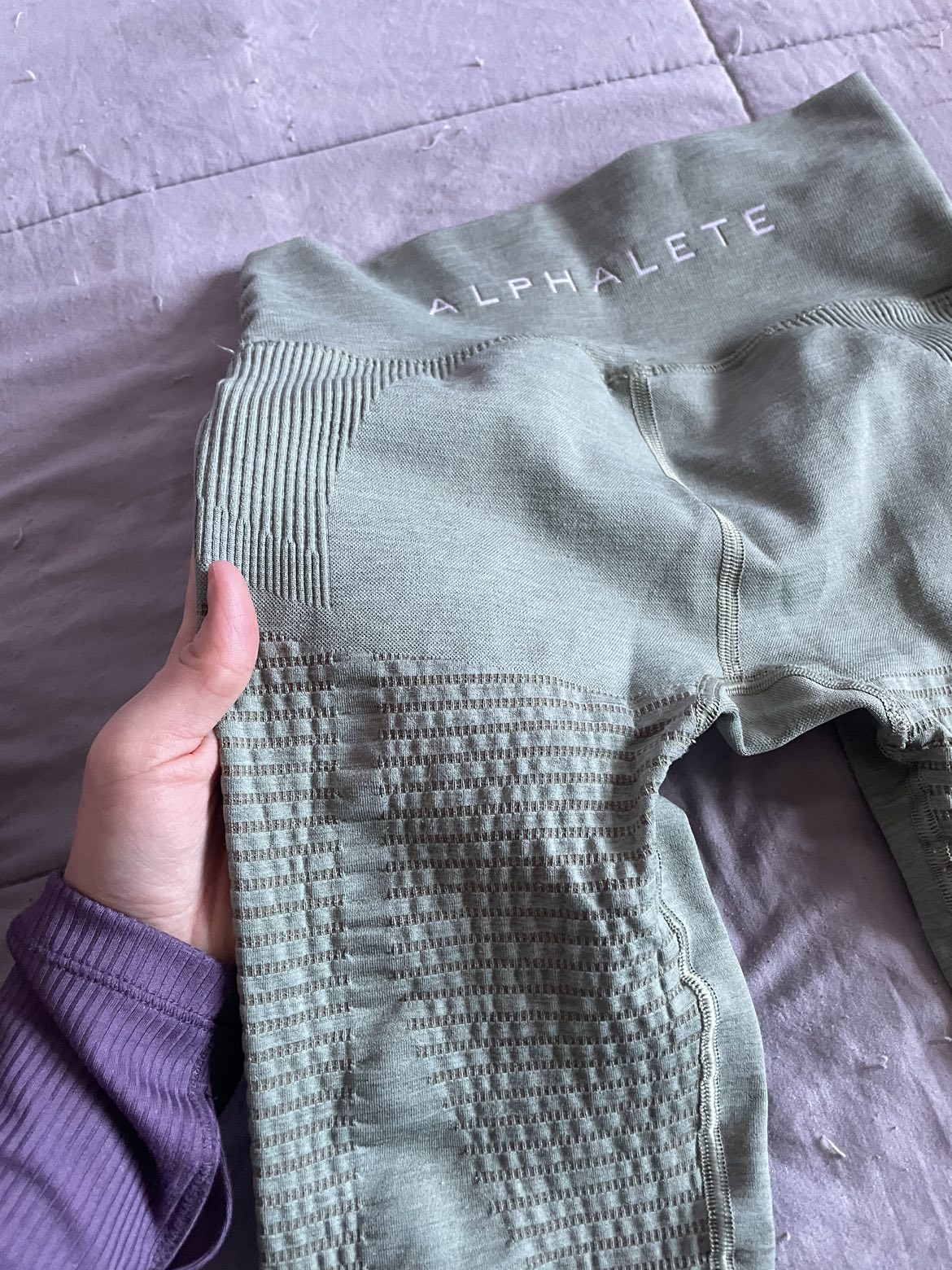 Gymshark and Alphalete Leggings - photo 2